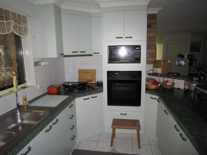 27a Thabeban Street, Avenell Heights QLD 4670