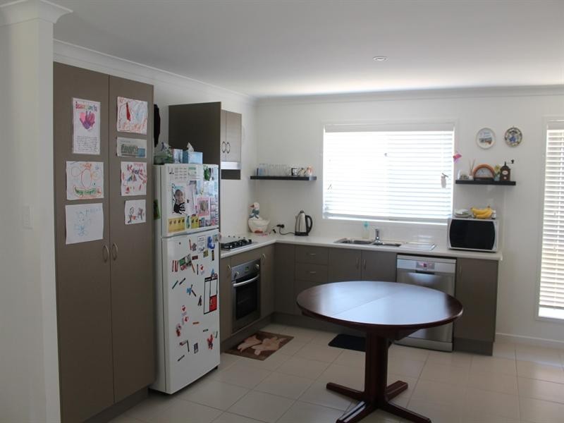 8 Regency Road, Moore Park Beach QLD 4670