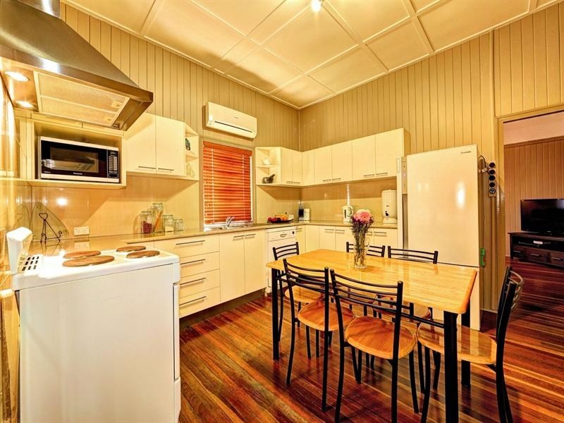 49 Hunter Street, Walkervale QLD 4670