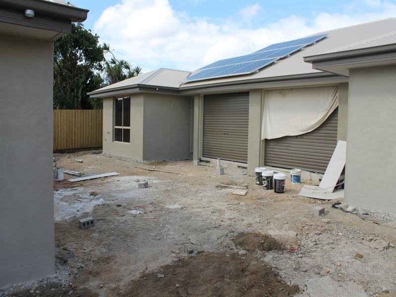 2/48 Takalvan Street, Svensson Heights QLD 4670