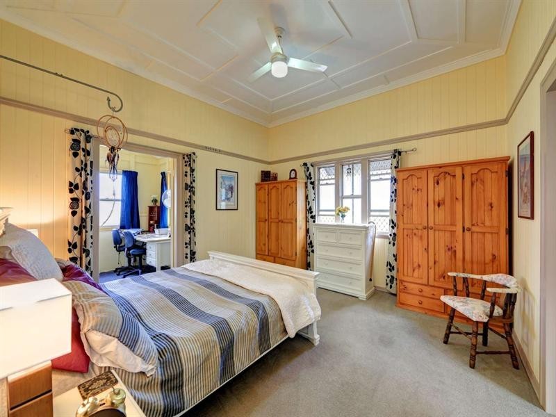 4 Coomber Street, Svensson Heights QLD 4670