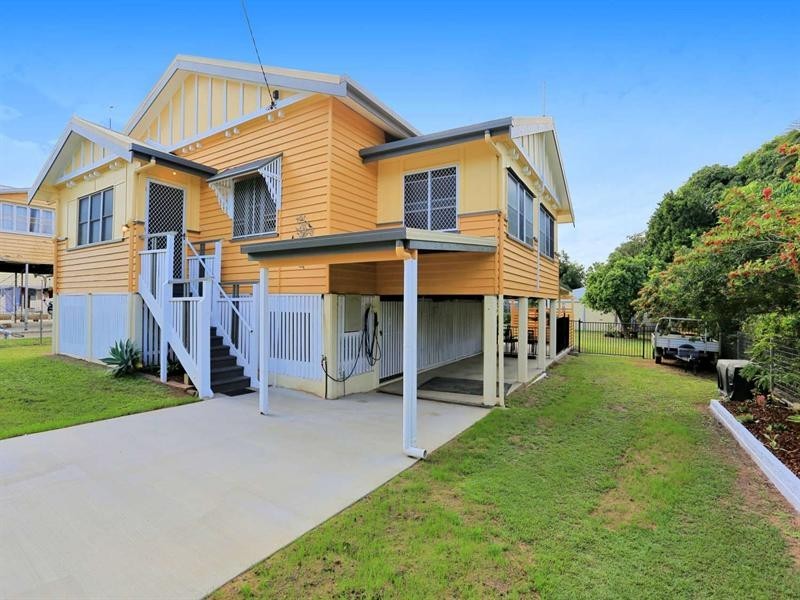 4 Coomber Street, Svensson Heights QLD 4670