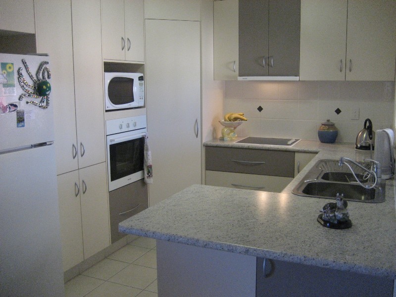 9 Dawson Avenue, Bundaberg QLD 4670