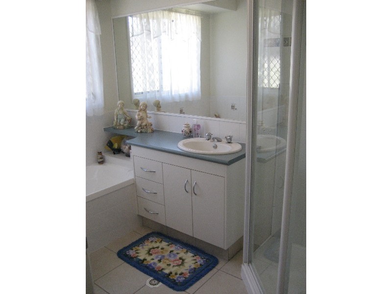 9 Dawson Avenue, Bundaberg QLD 4670