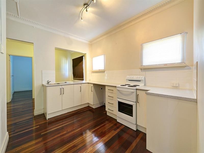 160 Walker Street, Svensson Heights QLD 4670