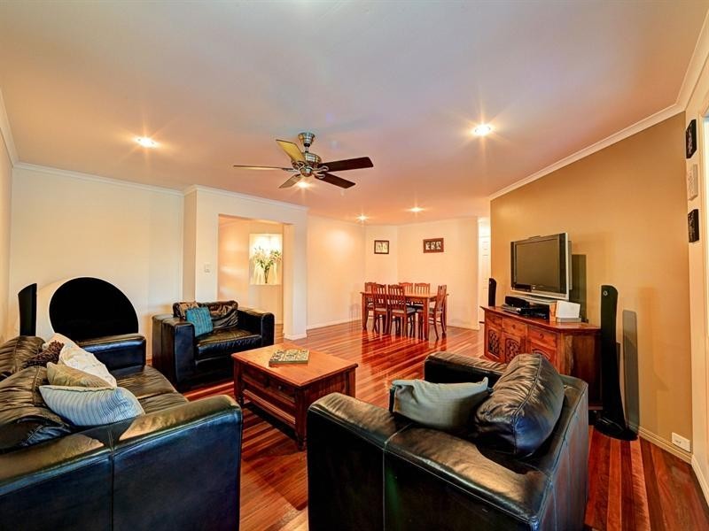 27 Clydesdale Avenue, Branyan QLD 4670