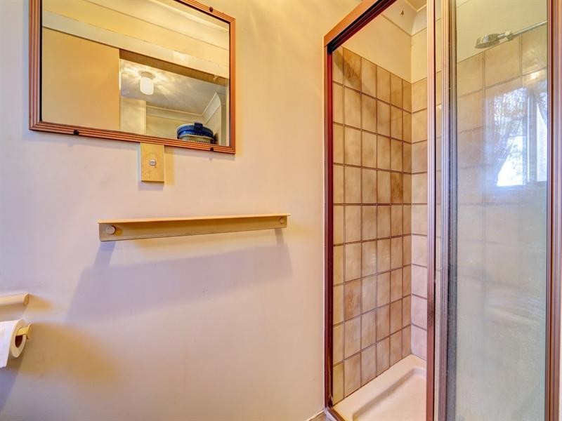 6 Woolley Street, Avenell Heights QLD 4670