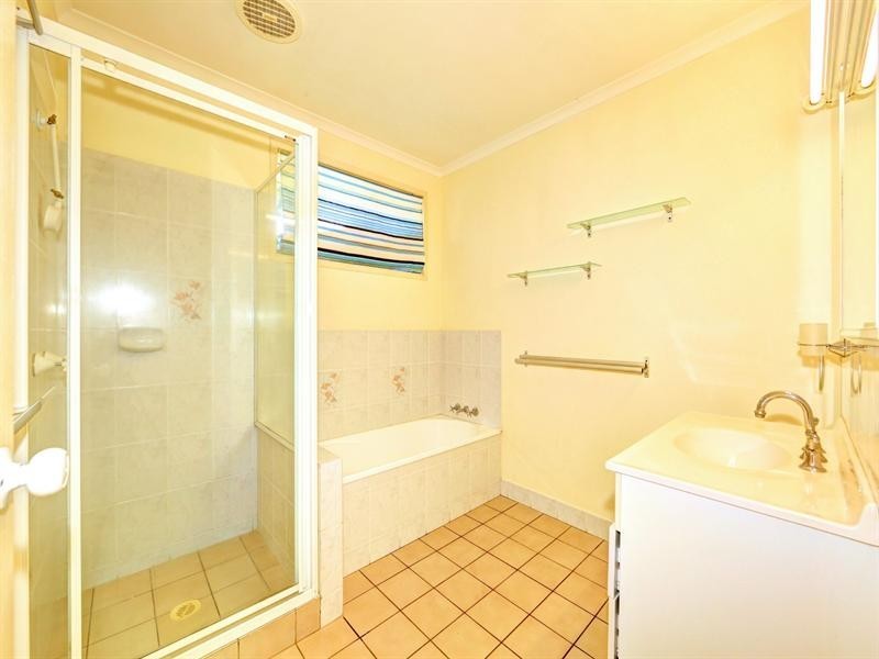 57 Gahans, Kalkie QLD 4670