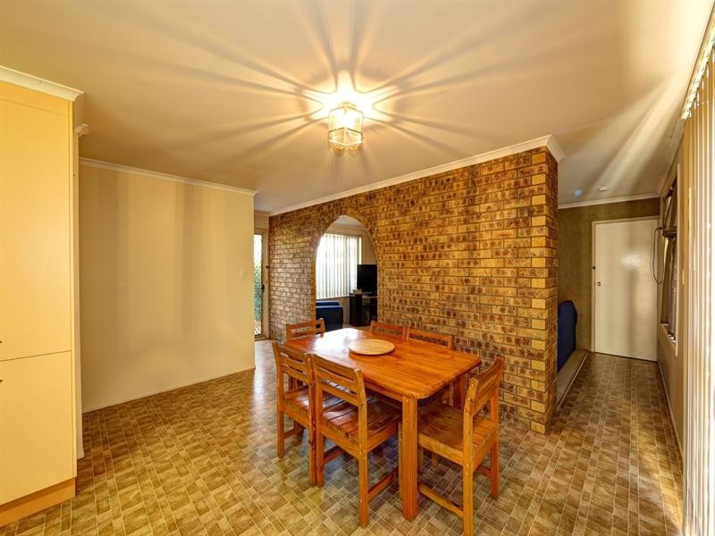 23 Smiths Road, Avoca QLD 4670