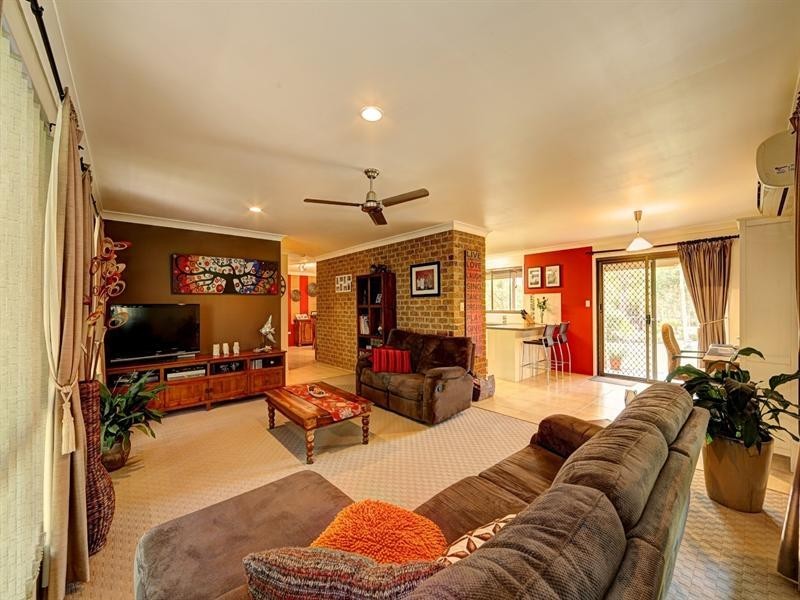 39 Evergreen Drive, Branyan QLD 4670