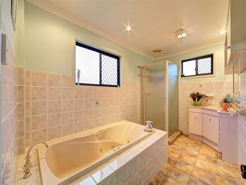 153 Nedwich Road, Alloway QLD 4670