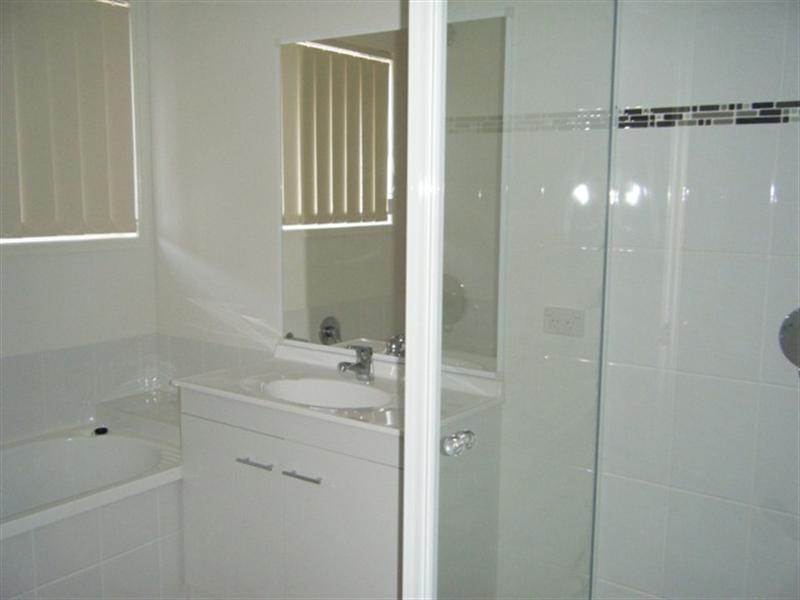 23 Keppel Crescent, Thabeban QLD 4670