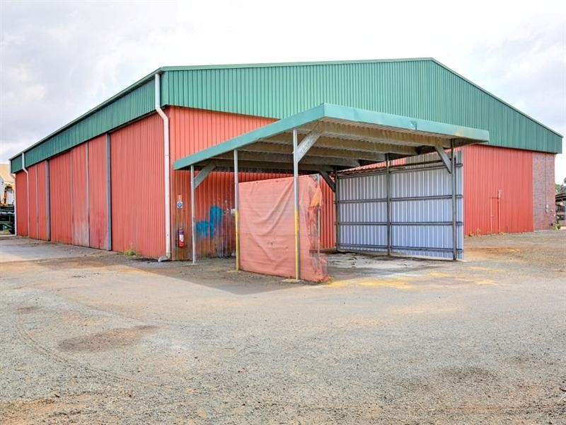 8 Ellen Drive, Thabeban QLD 4670