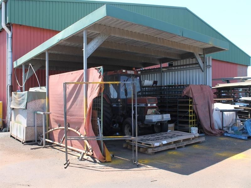 8 Ellen Drive, Thabeban QLD 4670