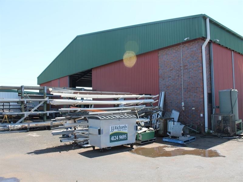 8 Ellen Drive, Thabeban QLD 4670