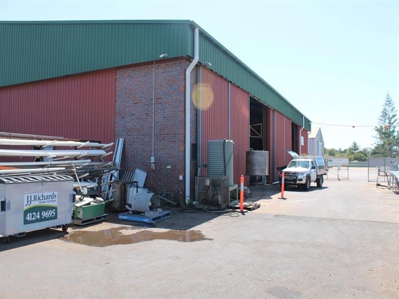 8 Ellen Drive, Thabeban QLD 4670