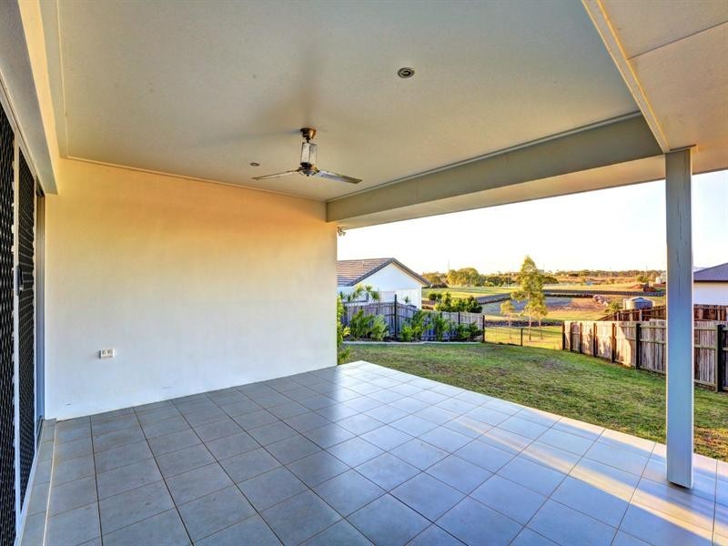 8 Longview Street, Ashfield QLD 4670