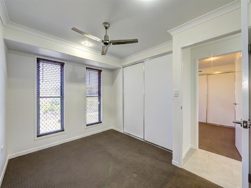 8 Longview Street, Ashfield QLD 4670