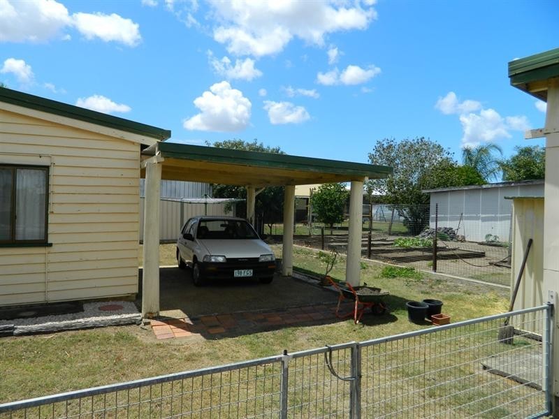 22 Baker Street, Kepnock QLD 4670