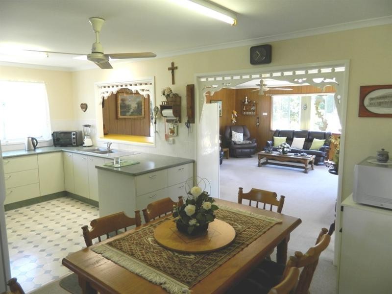 1309 Moore Park Road, Gooburrum QLD 4670