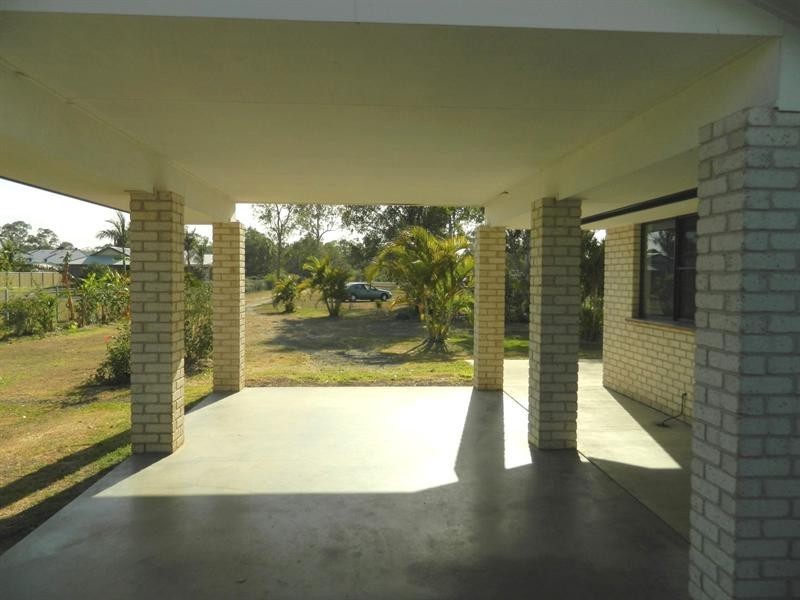 55 Park Estate Drive, Branyan QLD 4670