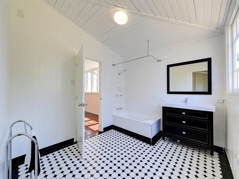 6 Rossolini Street, Bundaberg South QLD 4670