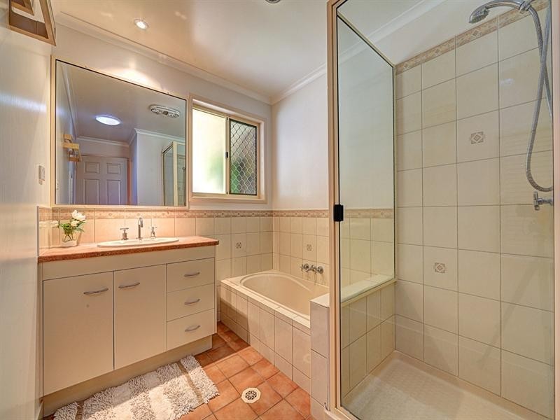 38 Maughan Street, Thabeban QLD 4670