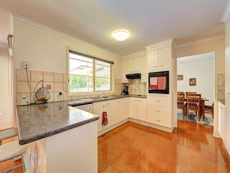 38 Maughan Street, Thabeban QLD 4670