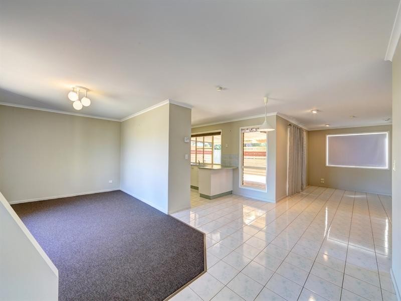 33 Kookaburra Street, Bundaberg North QLD 4670