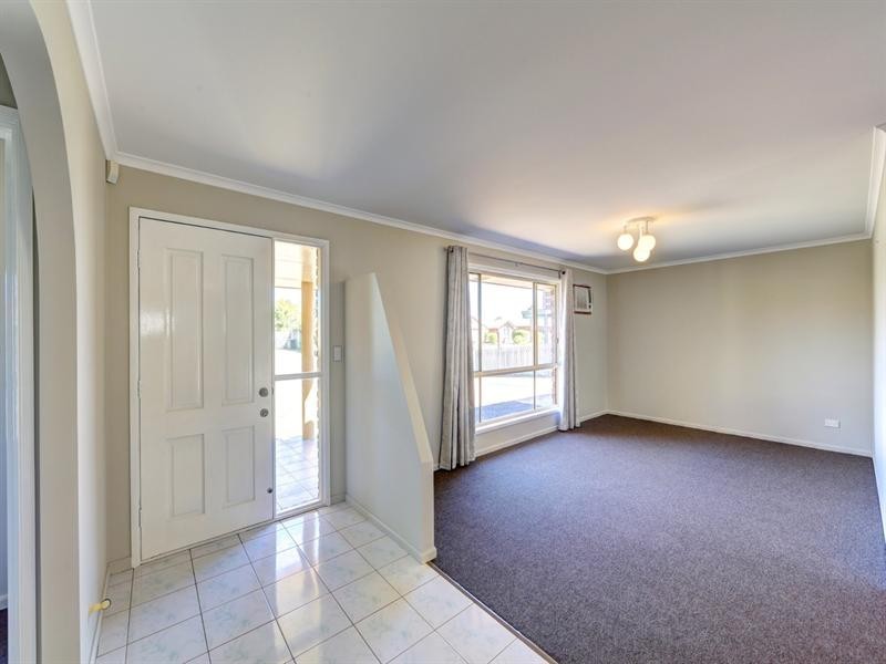 33 Kookaburra Street, Bundaberg North QLD 4670