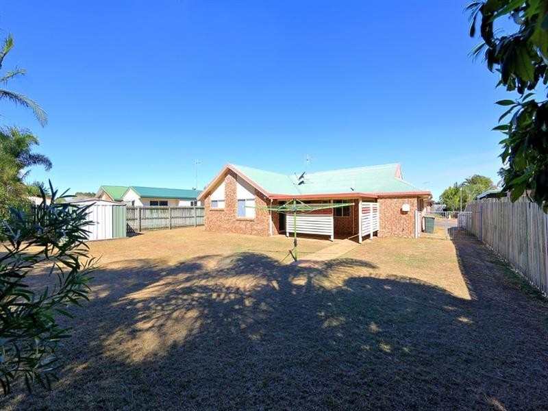 33 Kookaburra Street, Bundaberg North QLD 4670