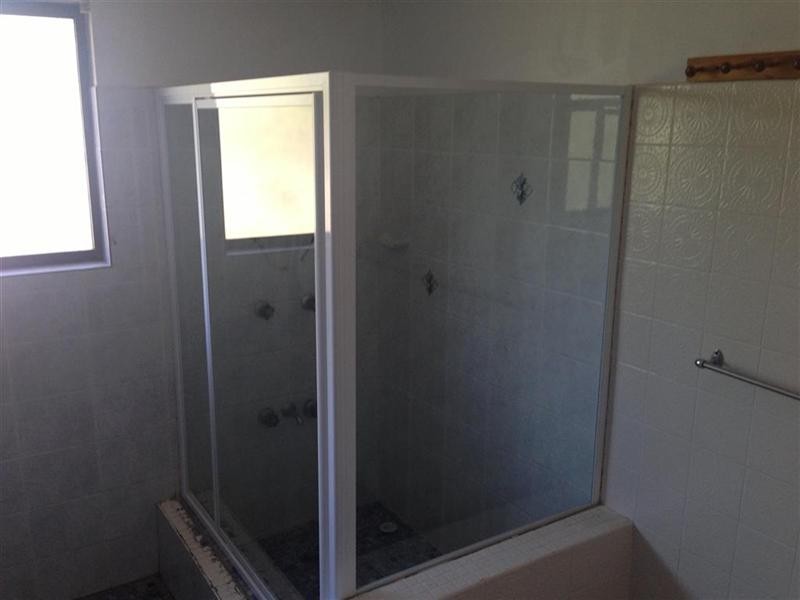 152 Elliott Heads Road, Avenell Heights QLD 4670