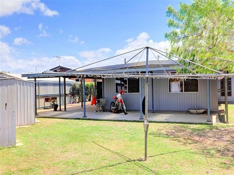 130 Elliott Heads Road, Avenell Heights QLD 4670