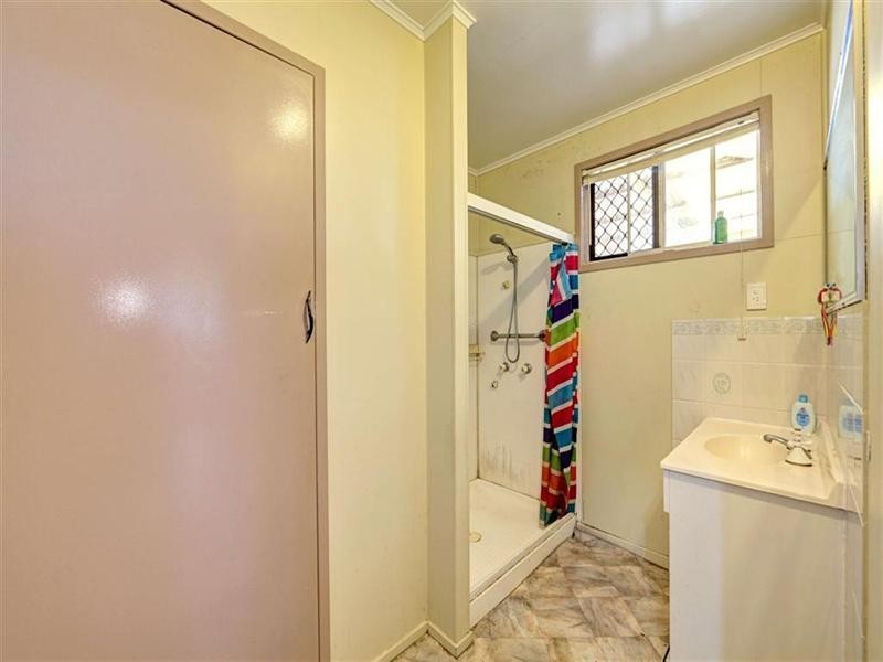130 Elliott Heads Road, Avenell Heights QLD 4670