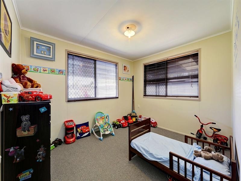 130 Elliott Heads Road, Avenell Heights QLD 4670