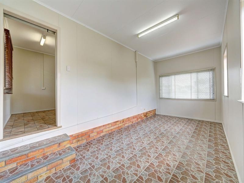 17 Baker Street, Kepnock QLD 4670