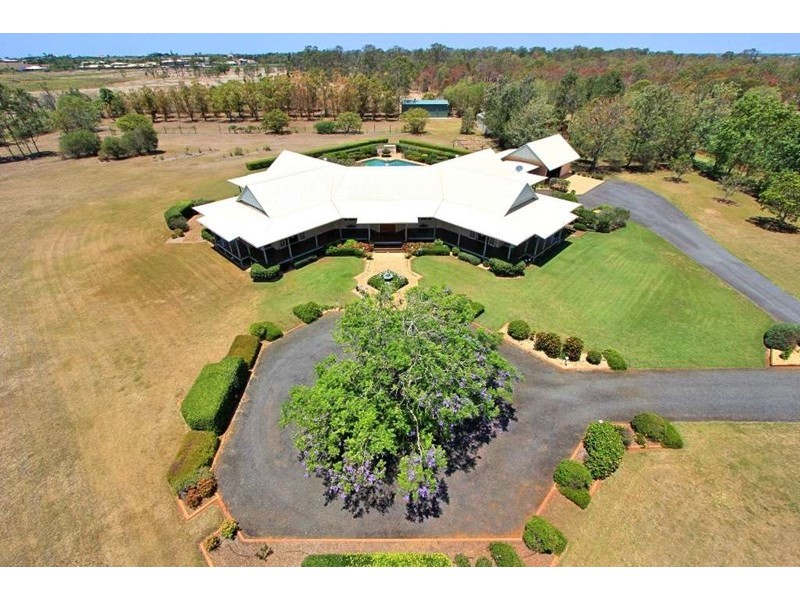 336 Fe Walker Street, Ashfield QLD 4670