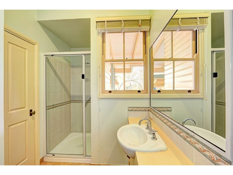 336 Fe Walker Street, Ashfield QLD 4670