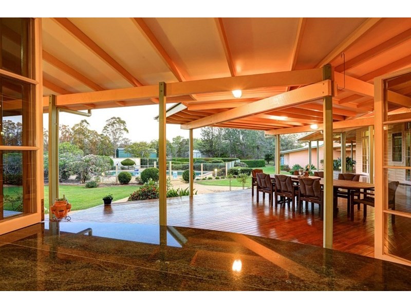 336 Fe Walker Street, Ashfield QLD 4670