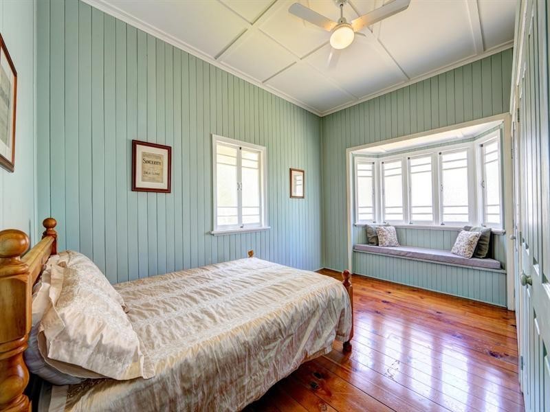 63 Water Street, Walkervale QLD 4670