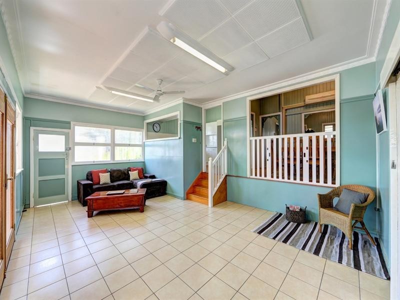 63 Water Street, Walkervale QLD 4670