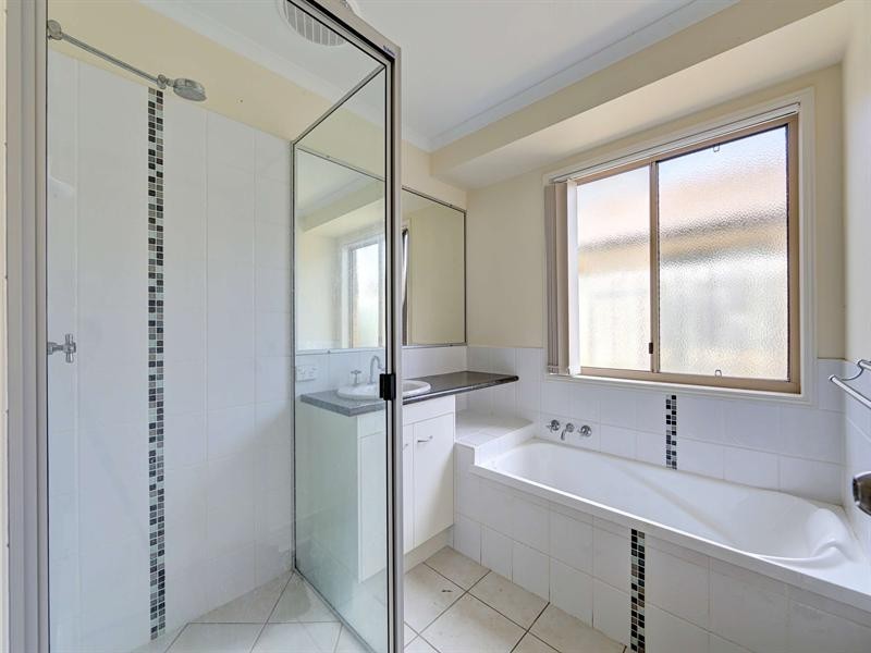 50 ROBINA Drive, Avoca QLD 4670