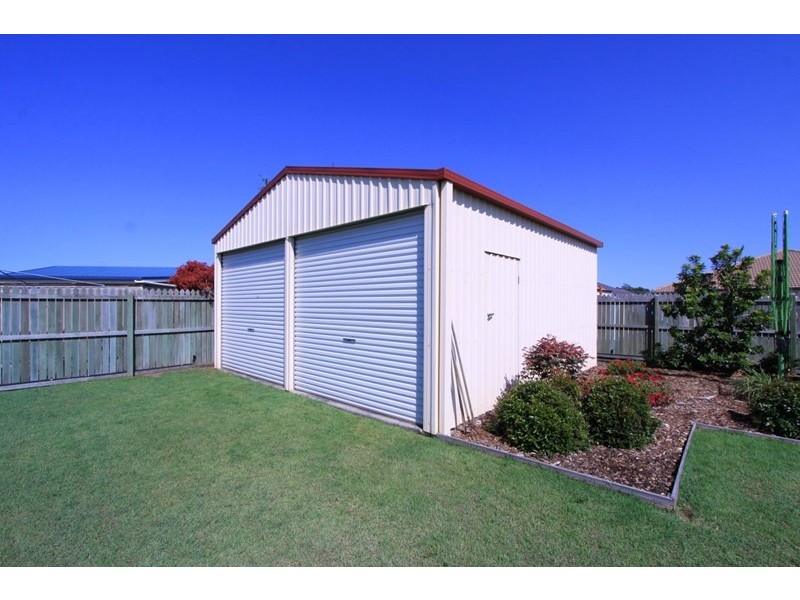 24 Lakeview Drive, Bundaberg North QLD 4670