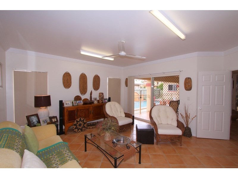 24 Lakeview Drive, Bundaberg North QLD 4670