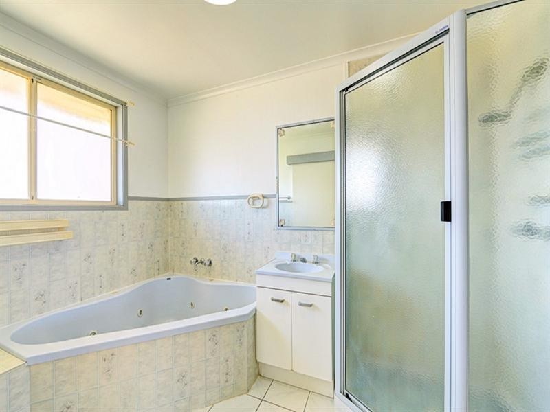 95 Shelly Street, Burnett Heads QLD 4670