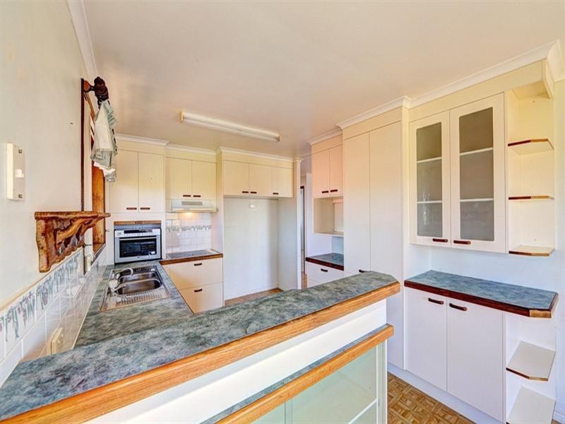 95 Shelly Street, Burnett Heads QLD 4670