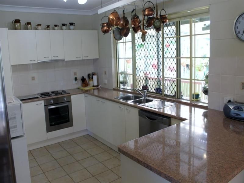 32 Jensen Street, Cordalba QLD 4660