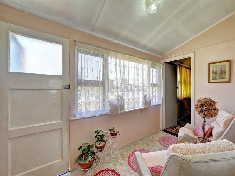 7 High Street, Walkervale QLD 4670