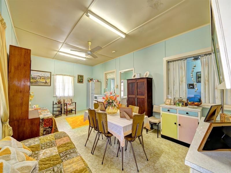 7 High Street, Walkervale QLD 4670