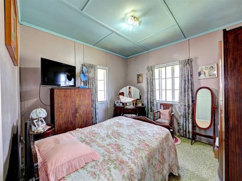 7 High Street, Walkervale QLD 4670